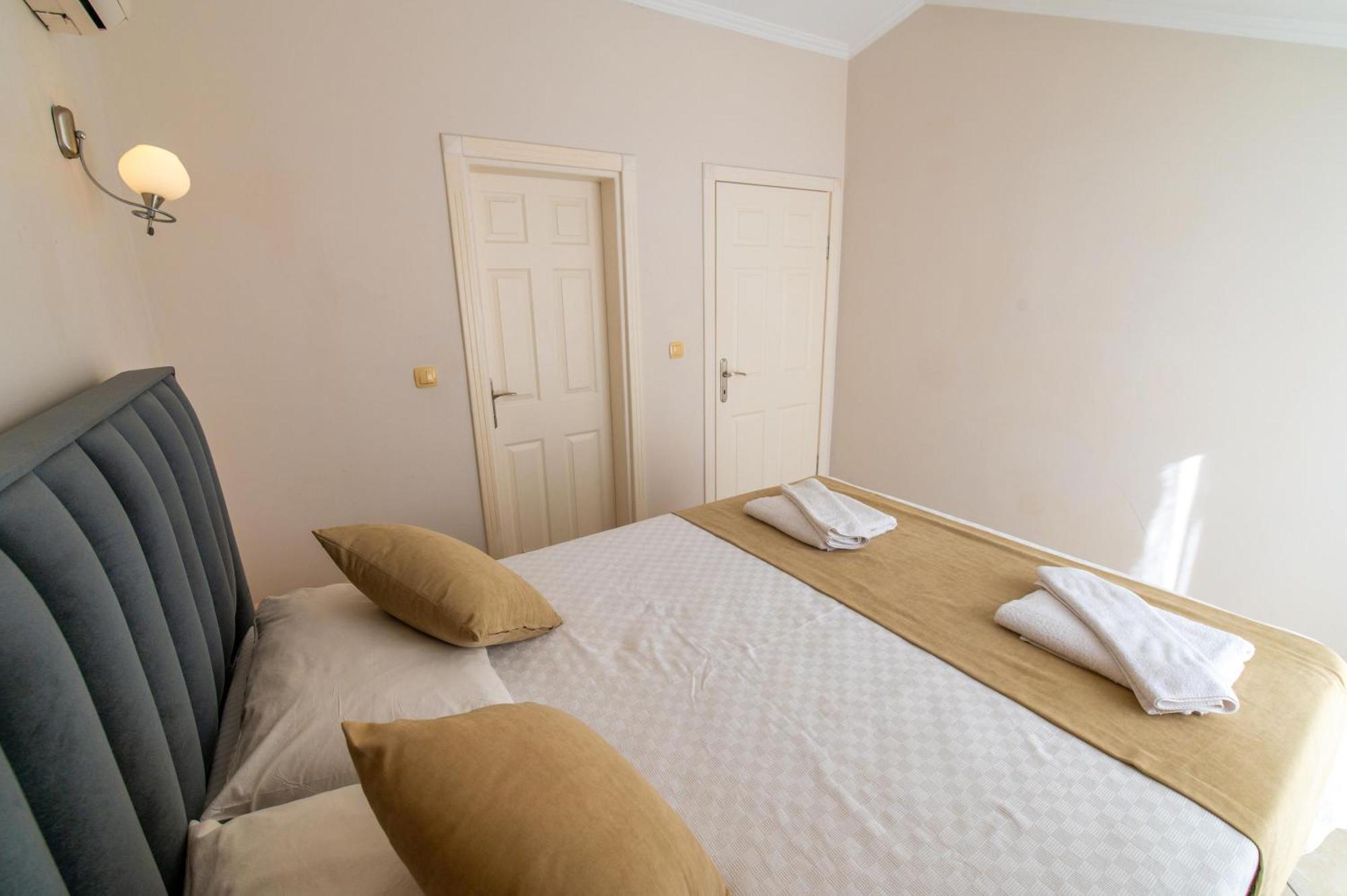 Sunset Beach Villas And Apartments Фетие Екстериор снимка