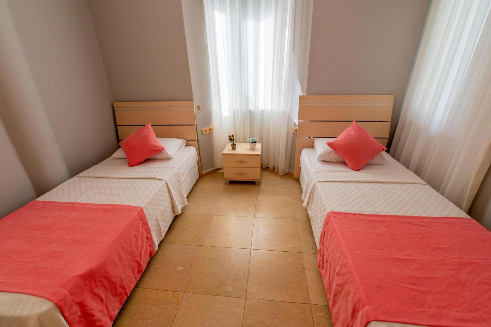 Sunset Beach Villas And Apartments Фетие Екстериор снимка