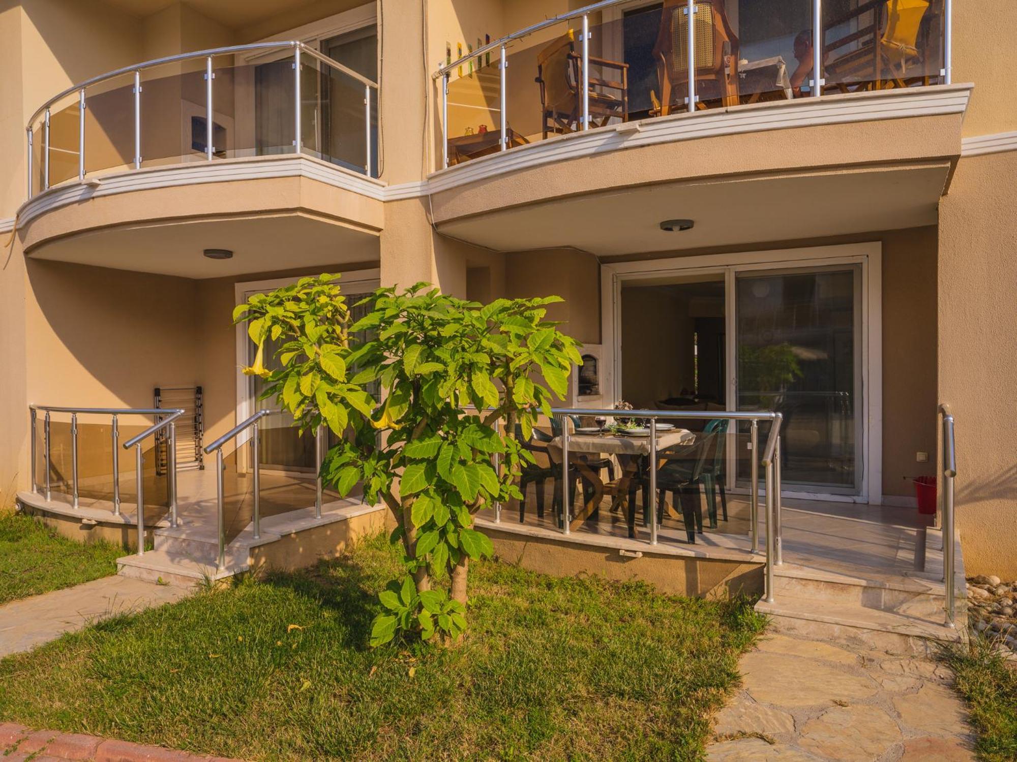 Sunset Beach Villas And Apartments Фетие Екстериор снимка