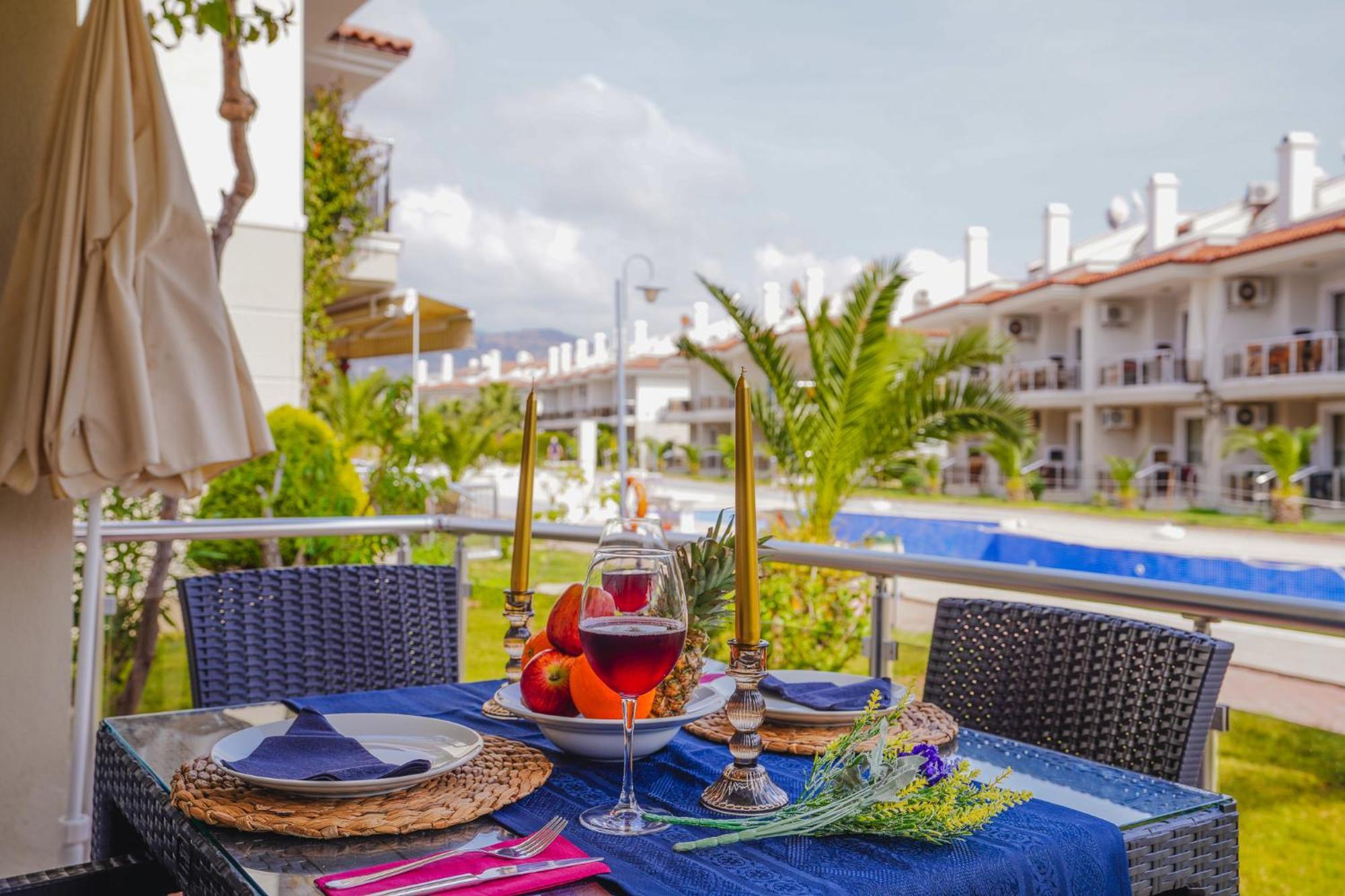 Sunset Beach Villas And Apartments Фетие Екстериор снимка