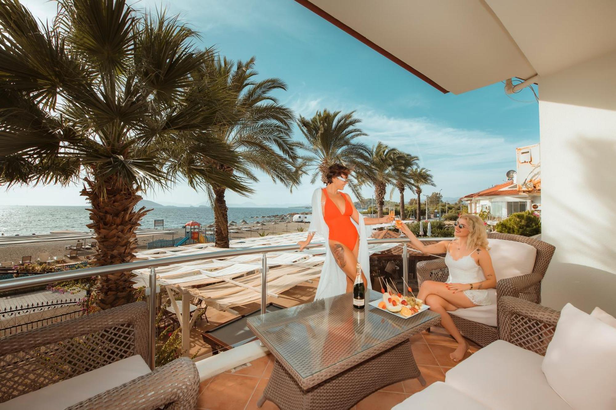 Sunset Beach Villas And Apartments Фетие Екстериор снимка