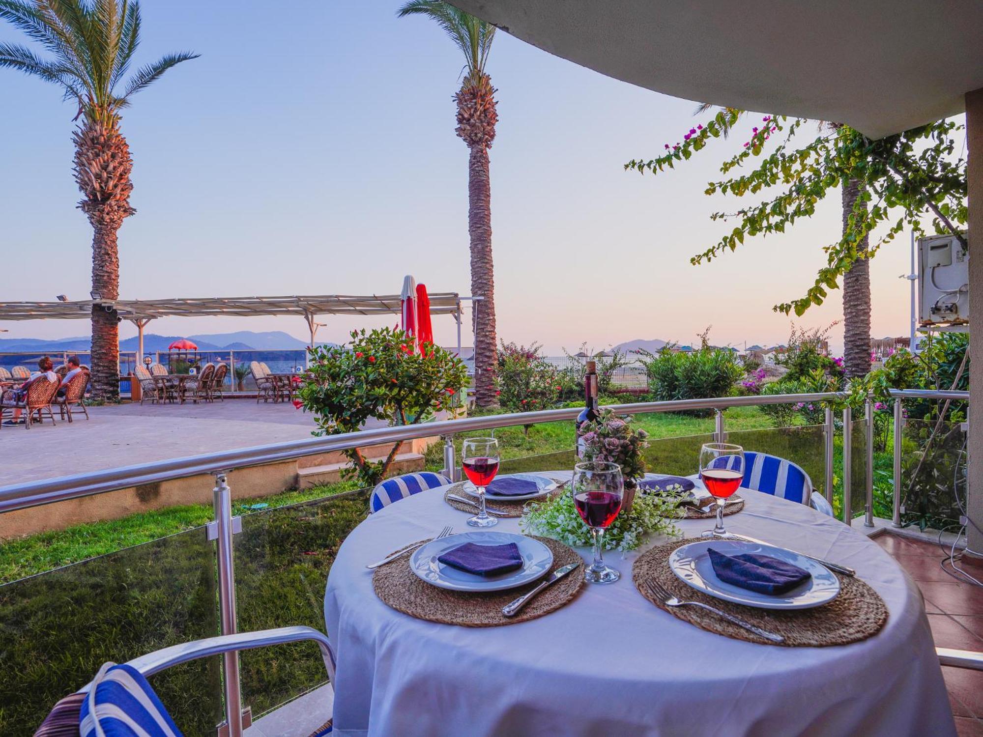 Sunset Beach Villas And Apartments Фетие Екстериор снимка