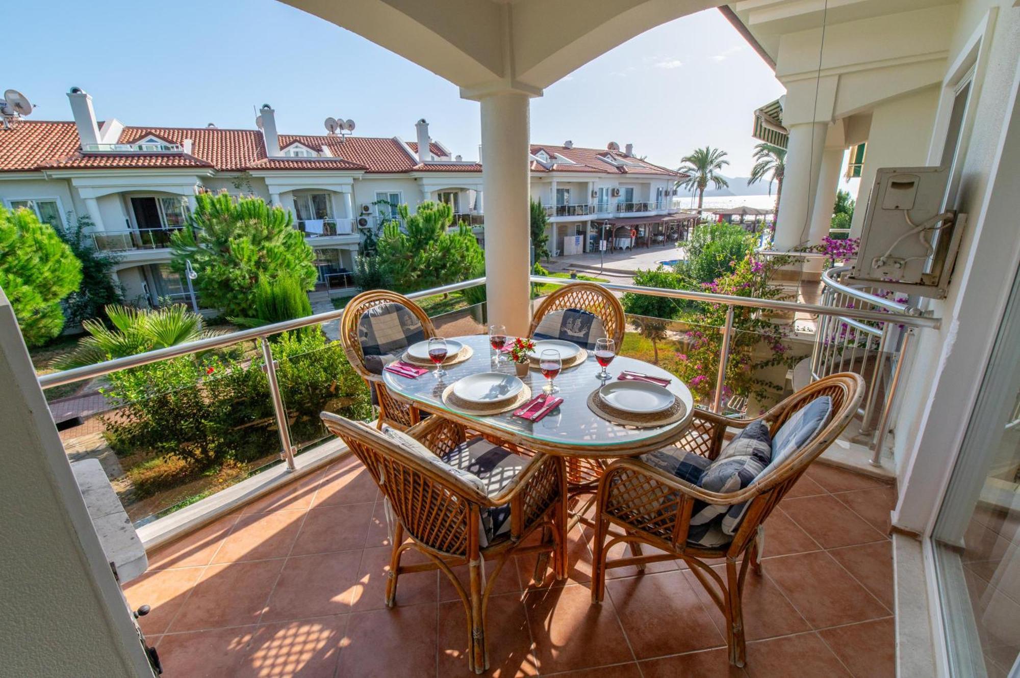 Sunset Beach Villas And Apartments Фетие Екстериор снимка